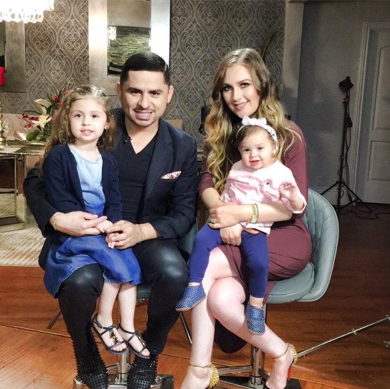 Larry Hernandez, Kenia Ontiveros