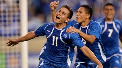 Cómo Ver Canadá vs. El Salvador en Vivo por Internet y Móvil