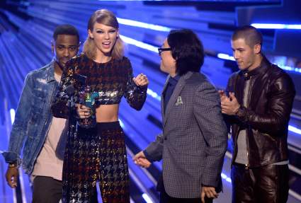 Ganadores & Nominados de los MTV Video Music Awards 2015
