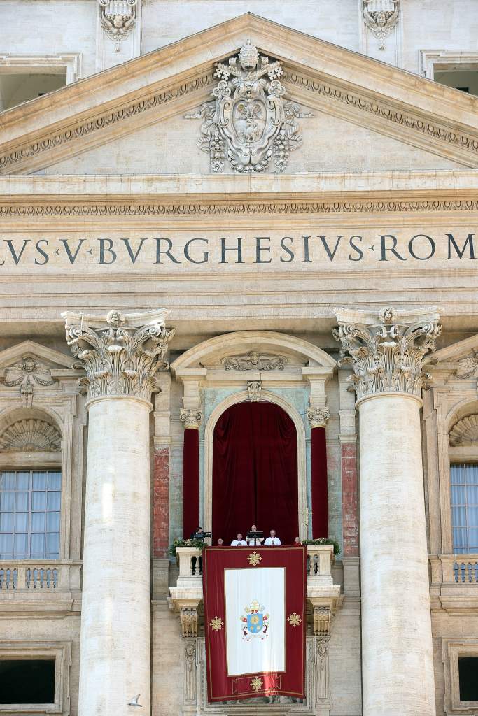 <> on December 25, 2015 in Vatican City, Vatican. Navidad en el Vaticano, Papa mensaje de navidad