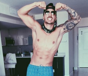 Noticias de Maluma, Maluma Sin Camisa, Maluma Sin ropa, Maluma Desnudo, Maluma Billboard