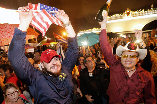 Celebran la muerte de Fidel castro en Miami