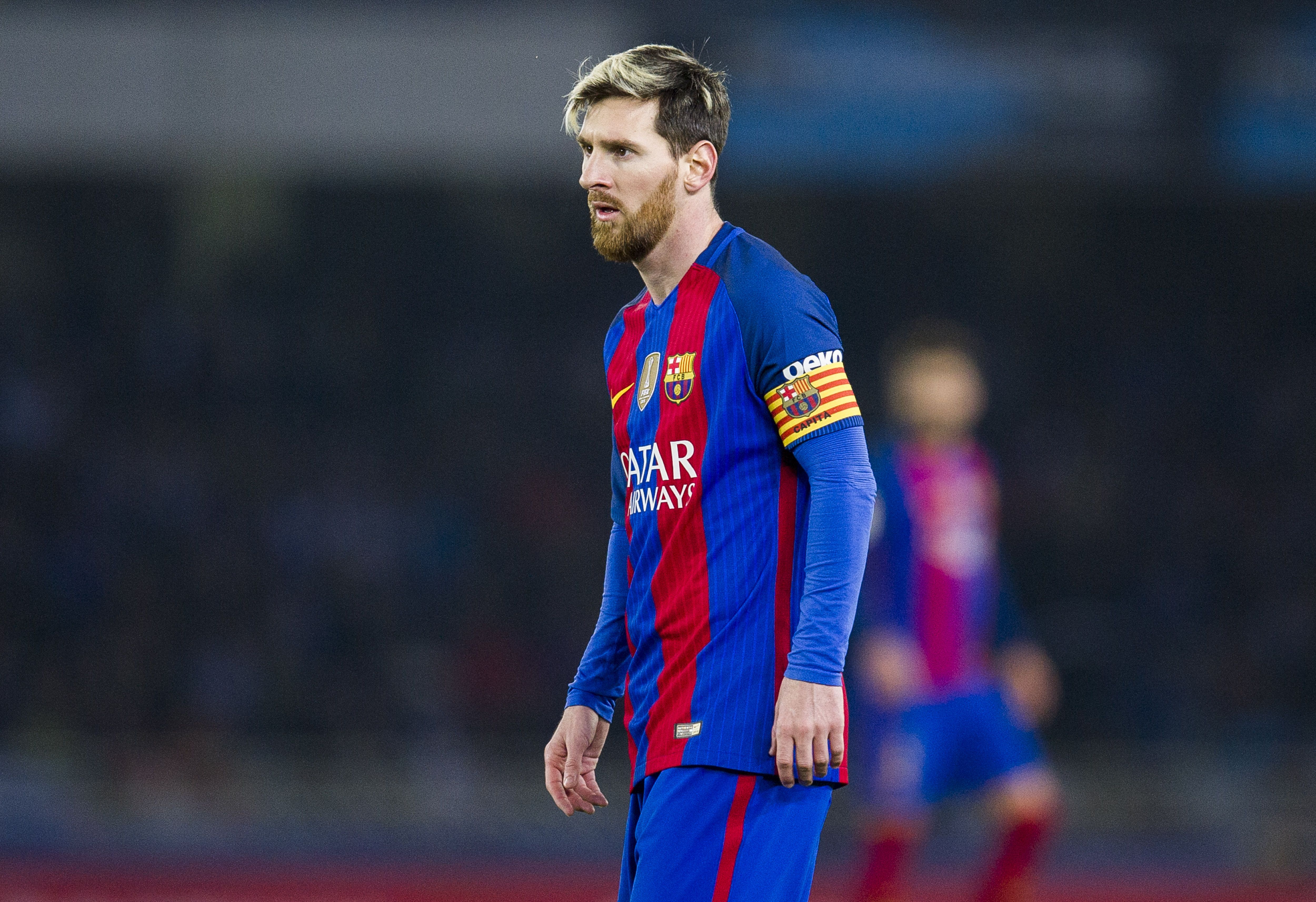 SAN SEBASTIAN, SPAIN - NOVEMBER 27: Lionel Messi of FC Barcelona reacts during the La Liga match between Real Sociedad de Futbol and FC Barcelona at Estadio Anoeta on November 27, 2016 in San Sebastian, Spain. (Photo by Juan Manuel Serrano Arce/Getty Images)