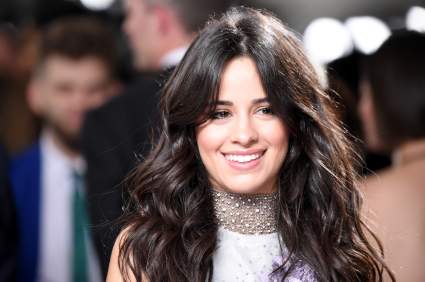 Premios Grammy 2017: Los mejores looks de la alfombra roja [FOTOS]