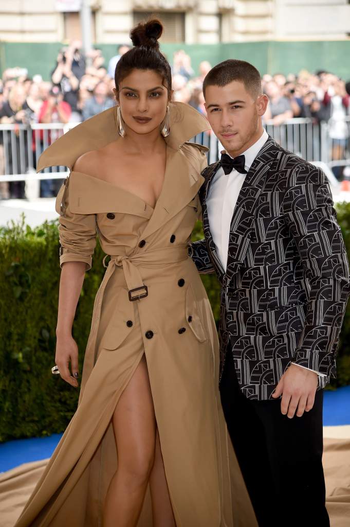 "Rei Kawakubo/Comme des Garcons: Art Of The In-Between" Costume Institute Gala - Arrivals Gala del Met