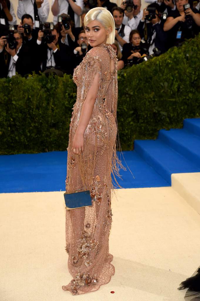 "Rei Kawakubo/Comme des Garcons: Art Of The In-Between" Costume Institute Gala - Arrivals Gala del Met