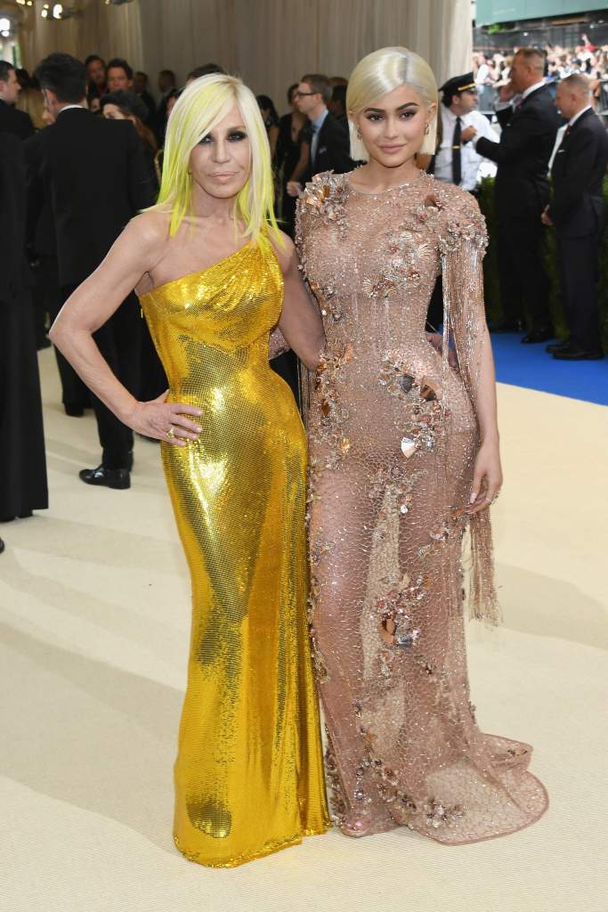 "Rei Kawakubo/Comme des Garcons: Art Of The In-Between" Costume Institute Gala - Arrivals Gala del Met