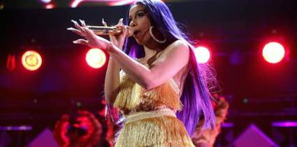 Cardi B estrena “Money”: Memes y cómicas reacciones