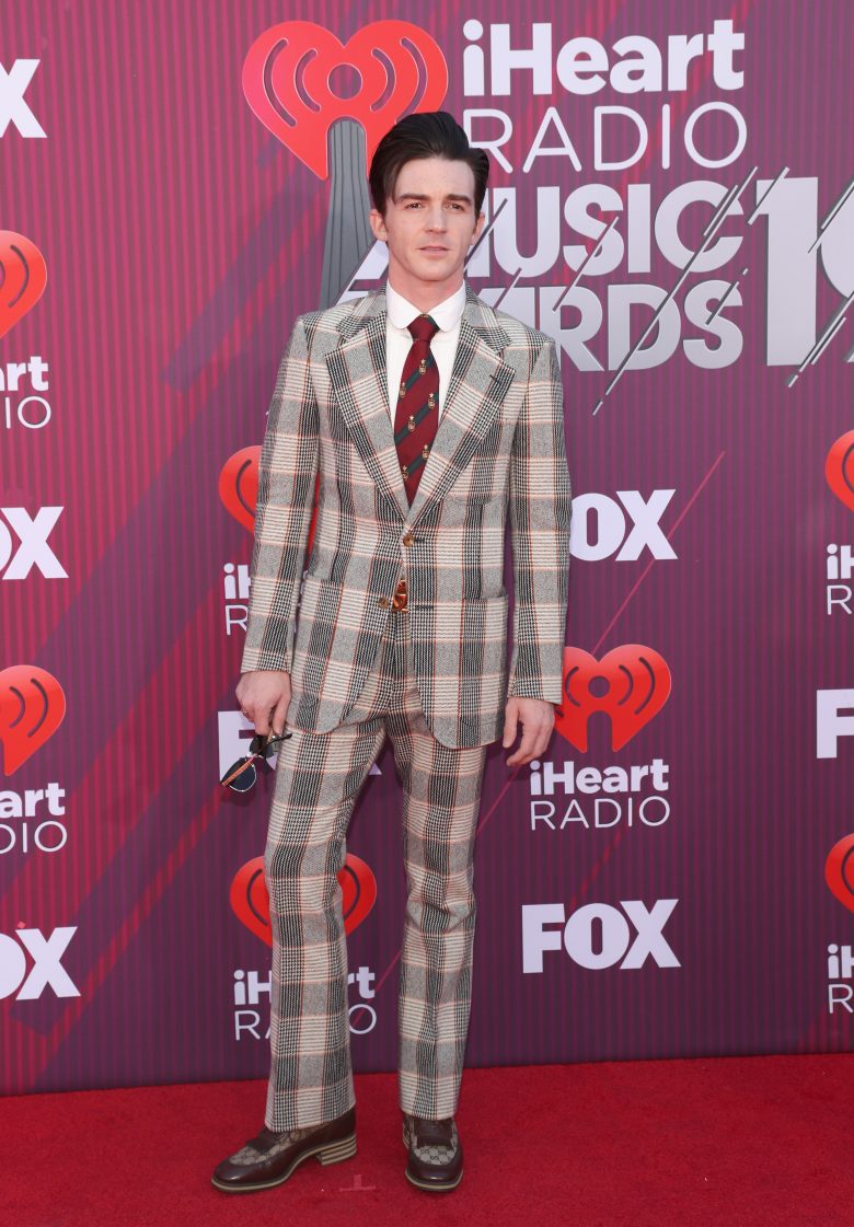 [FOTOS] iHeartRadio Music Awards 2019: Los peores vestidos de la Alfombra, Drake Bell