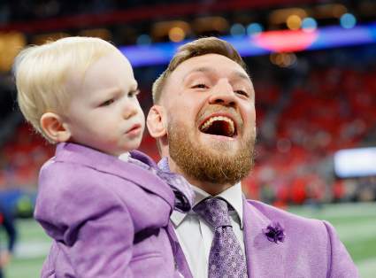 Video del brutal golpe de Conor McGregor a abuelito: ¿por qué lo hizo?