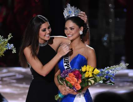 La ex Miss Universo Paulina Vega impresiona sin maquillaje