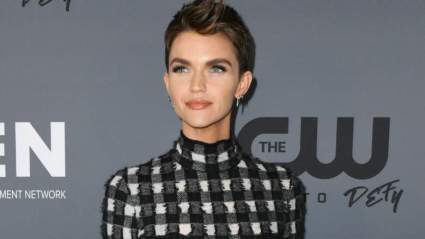 Ruby Rose, la actriz lesbiana que se volvió súper héroe: ¿dónde?
