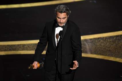 Este fue el poderoso discurso de Joaquin Phoenix al ganar el Oscar: Video