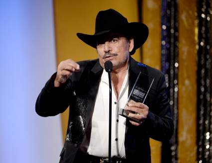 Joan Sebastian tiene una preciosa hija de 22 años: ¿quién es Joana Figueroa?