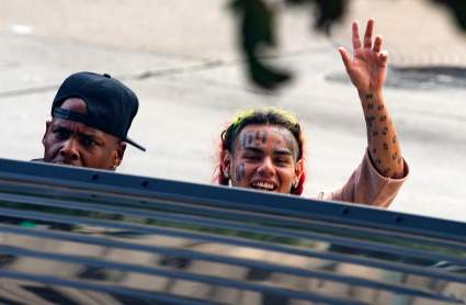 ¿Qué respondió Tekashi 6ix9ine a grupo que no aceptó su donación?