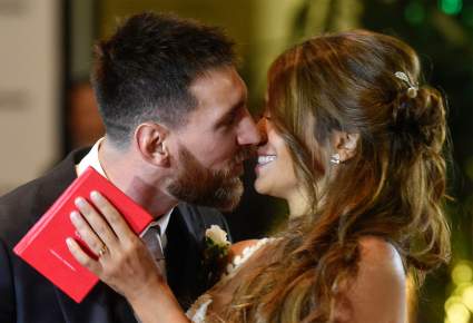 Leo Messi y Antonela Roccuzzo impactan al mundo con un beso ardiente: el video