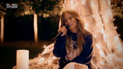 [VÍDEO] Explosivo baile de Jennifer López. ¿Se mueve mejor que Shakira?