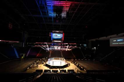 Campeón de la MMA disparado en el pecho durante robo
