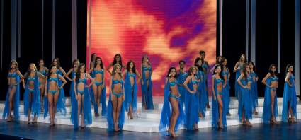 [VIDEO]: Tras serle amputada la pierna esto hace la Miss Colombia Daniella Álvarez