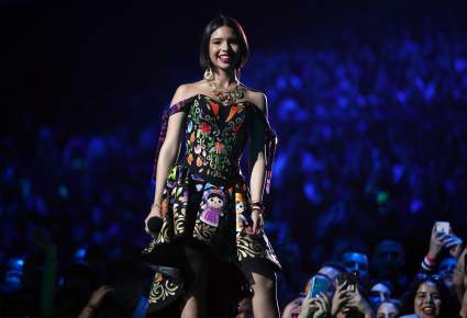 Crean muñeca inspirada en Ángela Aguilar: ¿Se parece o no a la cantante mexicana?