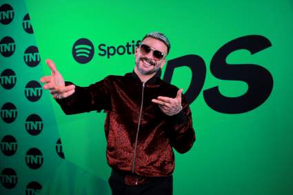 [VIDEO] Pedro Capó estrena su nuevo y personal tema “Day by Day”