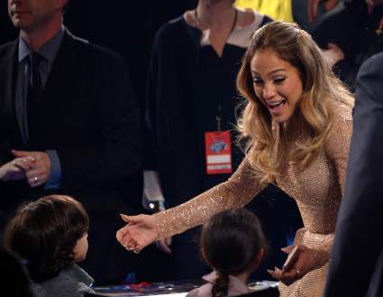 [VIDEO]: Jennifer López hizo esto por el bien de sus hijos Max y Emme: ¿Por qué?