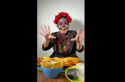 Carolina Sandoval se vuelve una Catrina en el Día de los Muertos: ¿Qué mensaje envió?