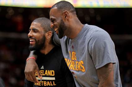 Lebron James le contesta a Kyrie Irving y dice por qué sus compañeros lo hirieron