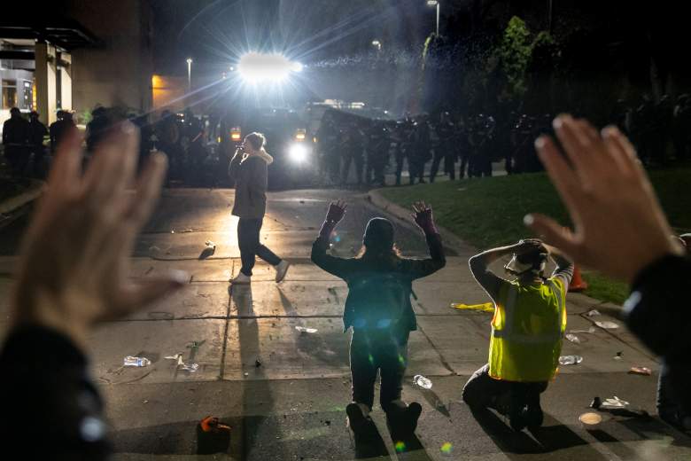 Policía mata a joven negro y arden las protestas en Minneapolis: Daunte Wright