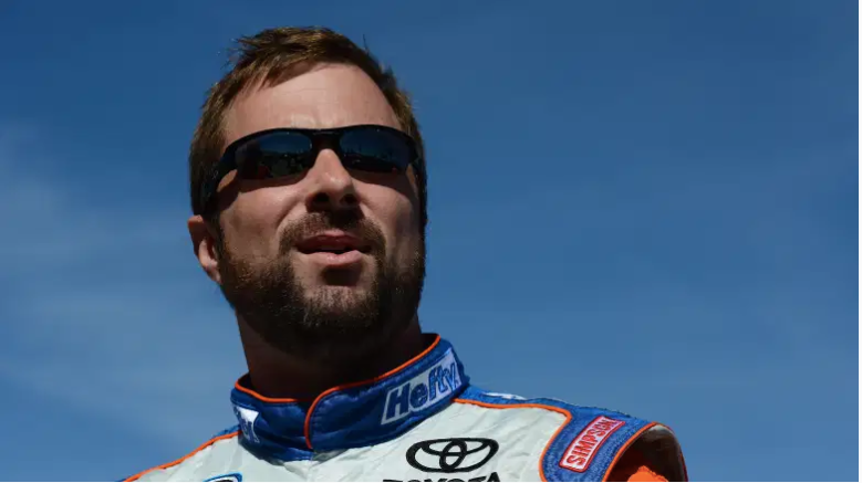 El ex piloto de NASCAR Eric McClure