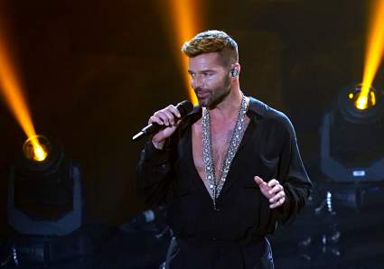 Ricky Martin denuncia más de 20 asesinatos: ‘No más feminicidios’