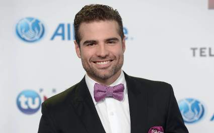 Roberto Manrique de “Sin Senos Sí Hay Paraíso” se declara gay