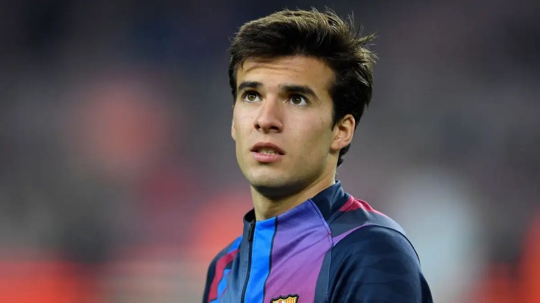 Riqui Puig afronta un futuro incierto en el Barcelona.