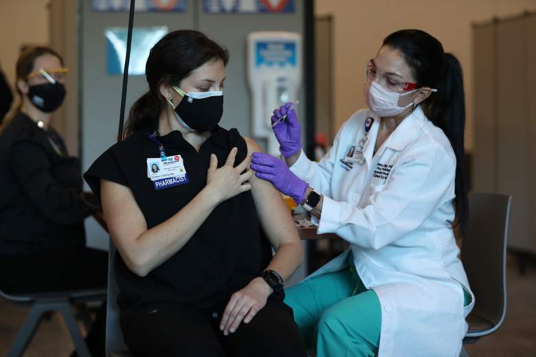 Autoridades de salud revelan efecto de dosis de refuerzo de vacuna COVID