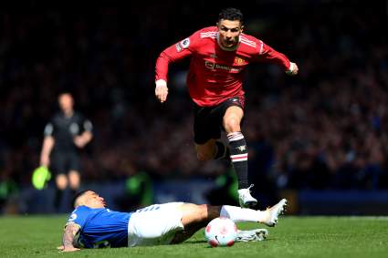 Cristiano Ronaldo golpea niño autista: Le dejó moretón y le rompió celular -[VIDEO]