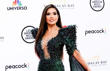 Gloria Trevi estrena su álbum musical “Isla Divina” (+ESCÚCHALO AQUÍ)