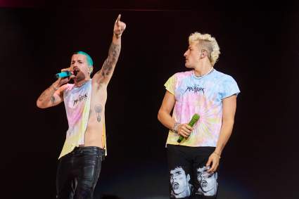 Mau y Ricky hacen llorar a Montaner en Argentina