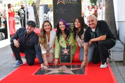 Jenni Rivera es inmortalizada con estrella en el Paseo de la Fama