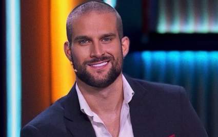 Clovis Nienow es el nuevo presentador de Telemundo: Mira su reacción