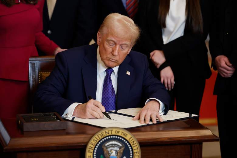 Presidente Donald Trump inglés es el idioma oficial