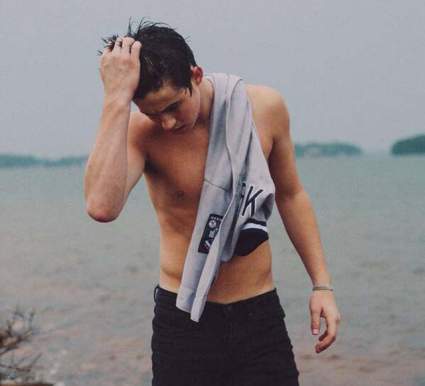 Nash Grier HIV/AIDS Video: 5 Datos rápidos que necesitas saber