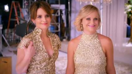 WATCH: Tina y Amy declaran su caso para acoger los Globos de Oro