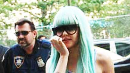 Amanda Bynes ahora tiene pelo azul