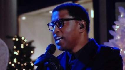 Babyface & Toni Braxton Sing a Duet for Christmas in Rockefeller Center
