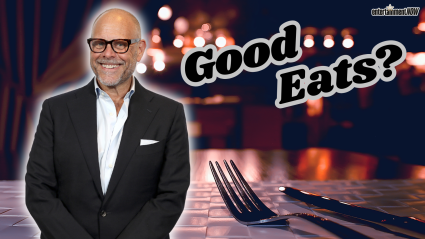 Alton Brown Posts Video Probando Combo de Alimentos Medianos, Espiral de Internet