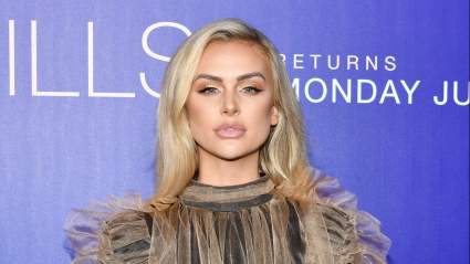Estrella de las Reglas de Vanderpump Lala Kent da nacimiento: Fotos