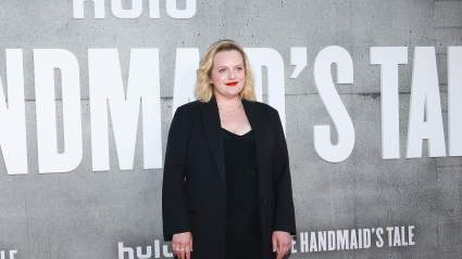Elisabeth Moss comparte cómo la maternidad profundizó su conexión con el personaje de ‘Handmaid’