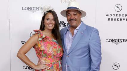 Pareja ‘Survivor’ Celebra 20 años de aniversario en el Derby de Kentucky