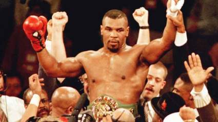 Mike Tyson se enfrenta a tiburones en la semana del tiburón Ahead of Comeback Match