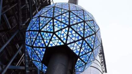 Cómo ver el Times Square Webcast en línea gratis [2020-2021]